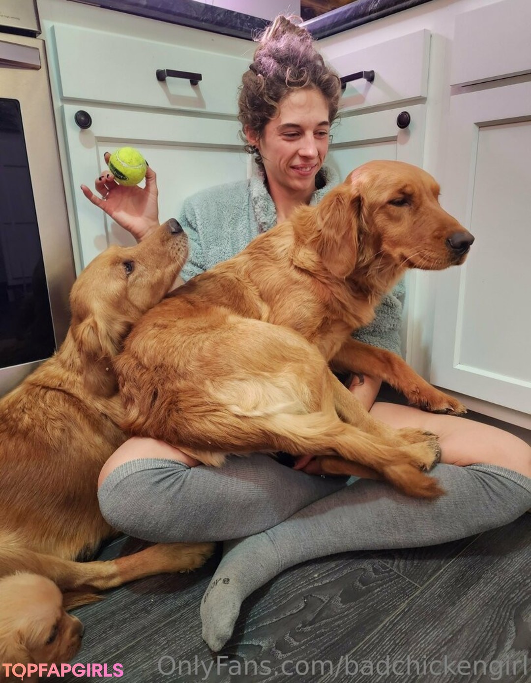 Foto desnuda filtrada de OnlyFans de Yourmomgoestocollege1980 #21 Foto desnuda filtrada de OnlyFans de Yourmomgoestocollege1980 #21