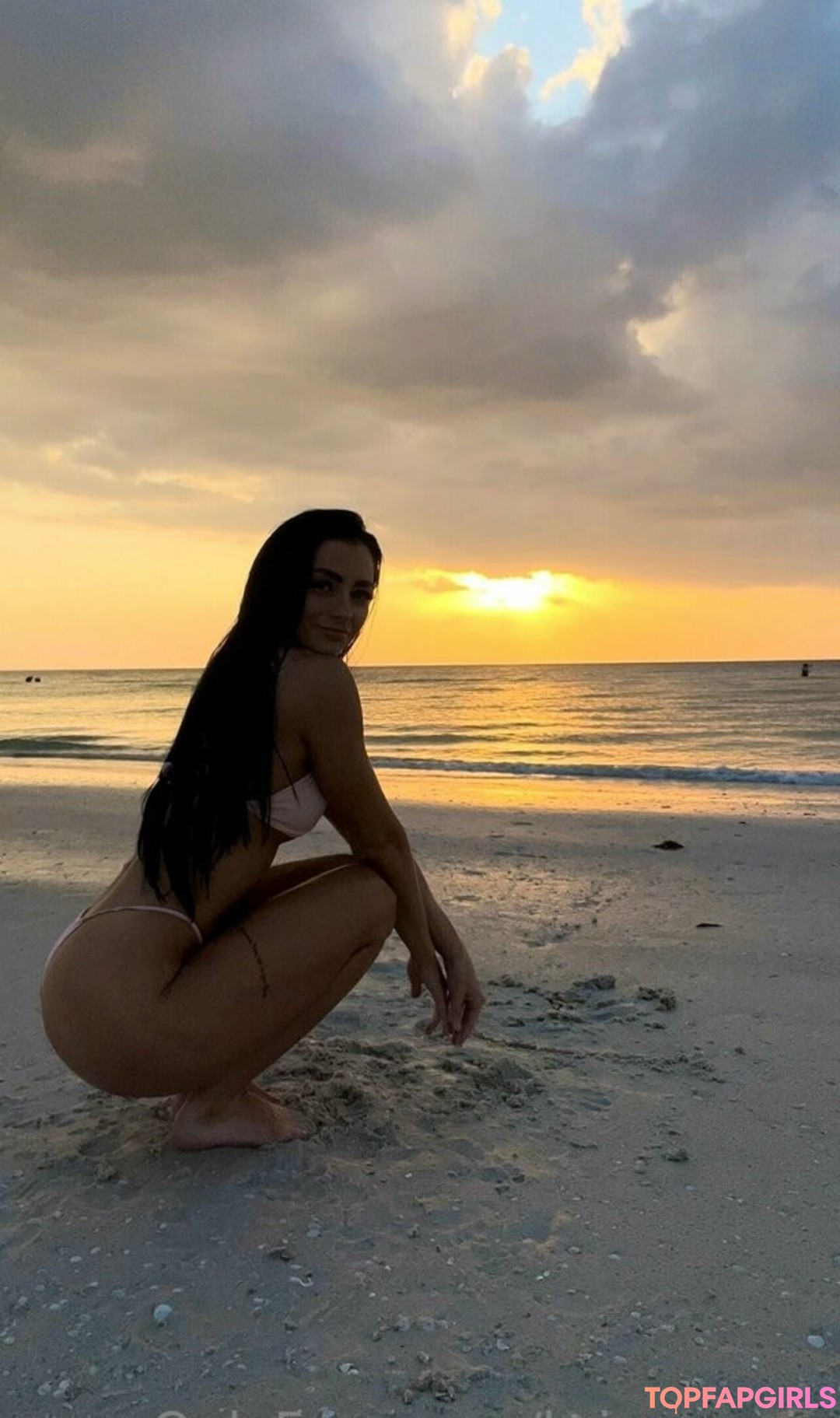 Foto desnuda filtrada de OnlyFans de Brieamarie #34 Foto desnuda filtrada de OnlyFans de Brieamarie #34