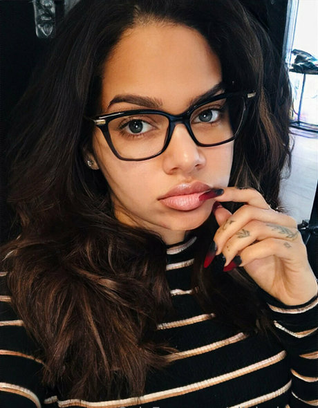 Oliviajones2