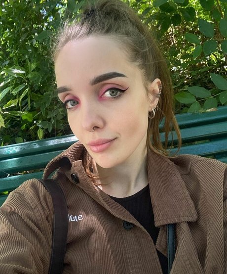 Alina V Ukraine