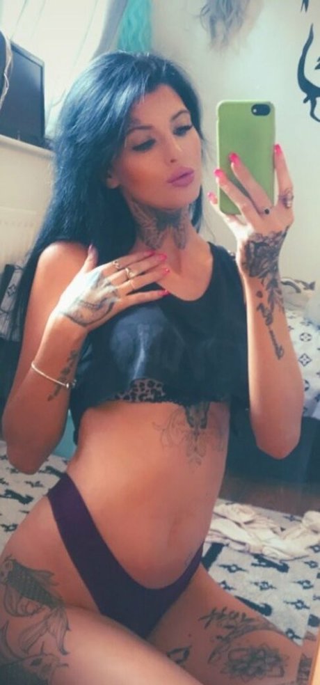 Foto desnuda filtrada de OnlyFans de Qbee102