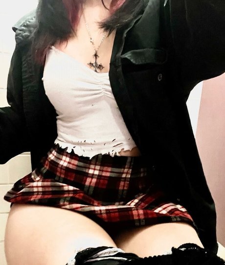 Foto desnuda filtrada de OnlyFans de Zirakillz