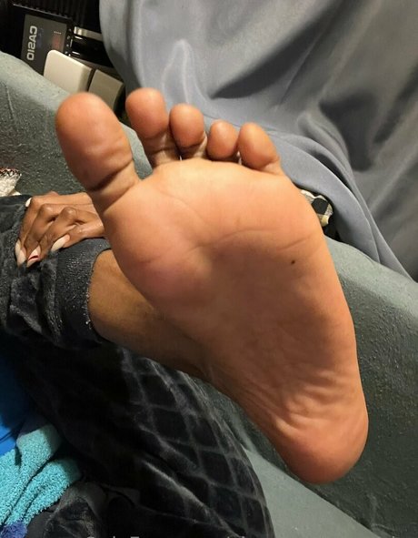 Chocolatefeetbabe