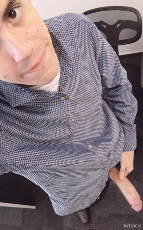 Foto desnuda filtrada de OnlyFans de Rnt23cm