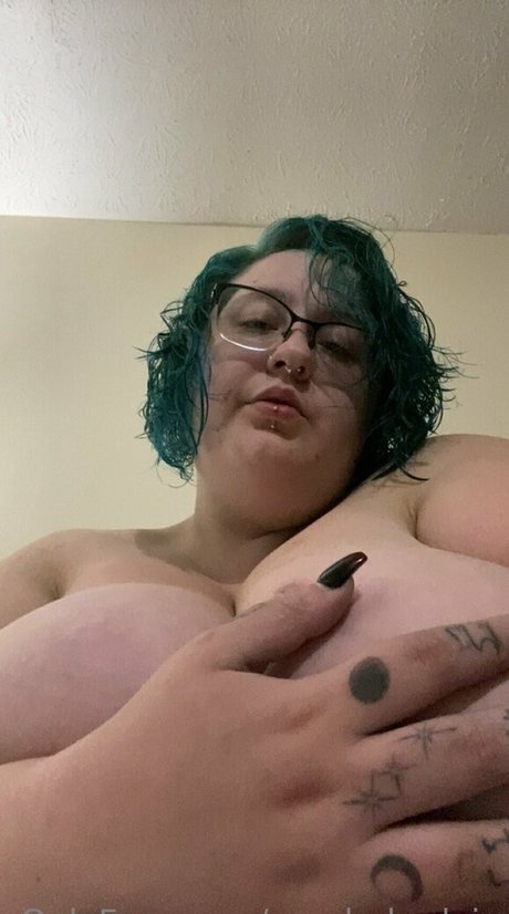 Foto desnuda filtrada de OnlyFans de Megbebadvip
