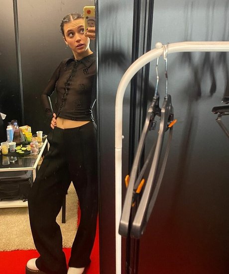Foto desnuda filtrada de OnlyFans de Claire Pommet