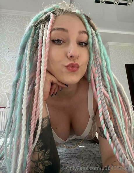 Foto desnuda filtrada de OnlyFans de Darknessluna