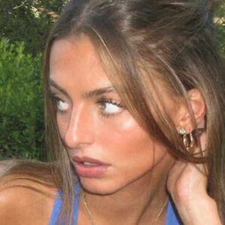 Eliana Jones