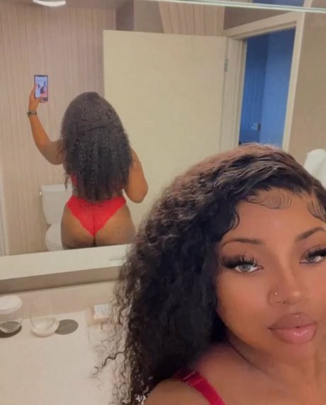 Foto desnuda filtrada de OnlyFans de Therealvictoriab