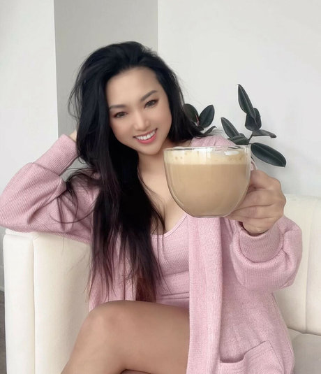 Foto desnuda filtrada de OnlyFans de Majin Yang Majinnn