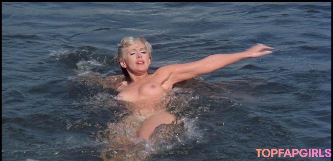 Foto desnuda filtrada de OnlyFans de Connie Stevens #42 Foto desnuda filtrada de OnlyFans de Connie Stevens #42