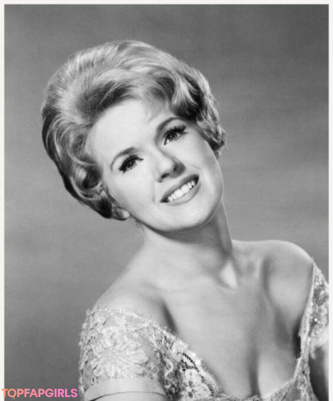 Foto desnuda filtrada de OnlyFans de Connie Stevens #47 Foto desnuda filtrada de OnlyFans de Connie Stevens #47