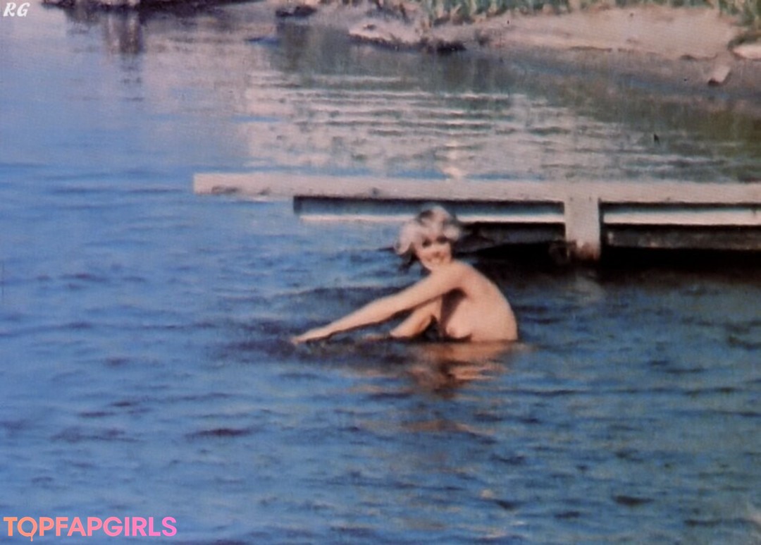 Foto desnuda filtrada de OnlyFans de Connie Stevens #55 Foto desnuda filtrada de OnlyFans de Connie Stevens #55