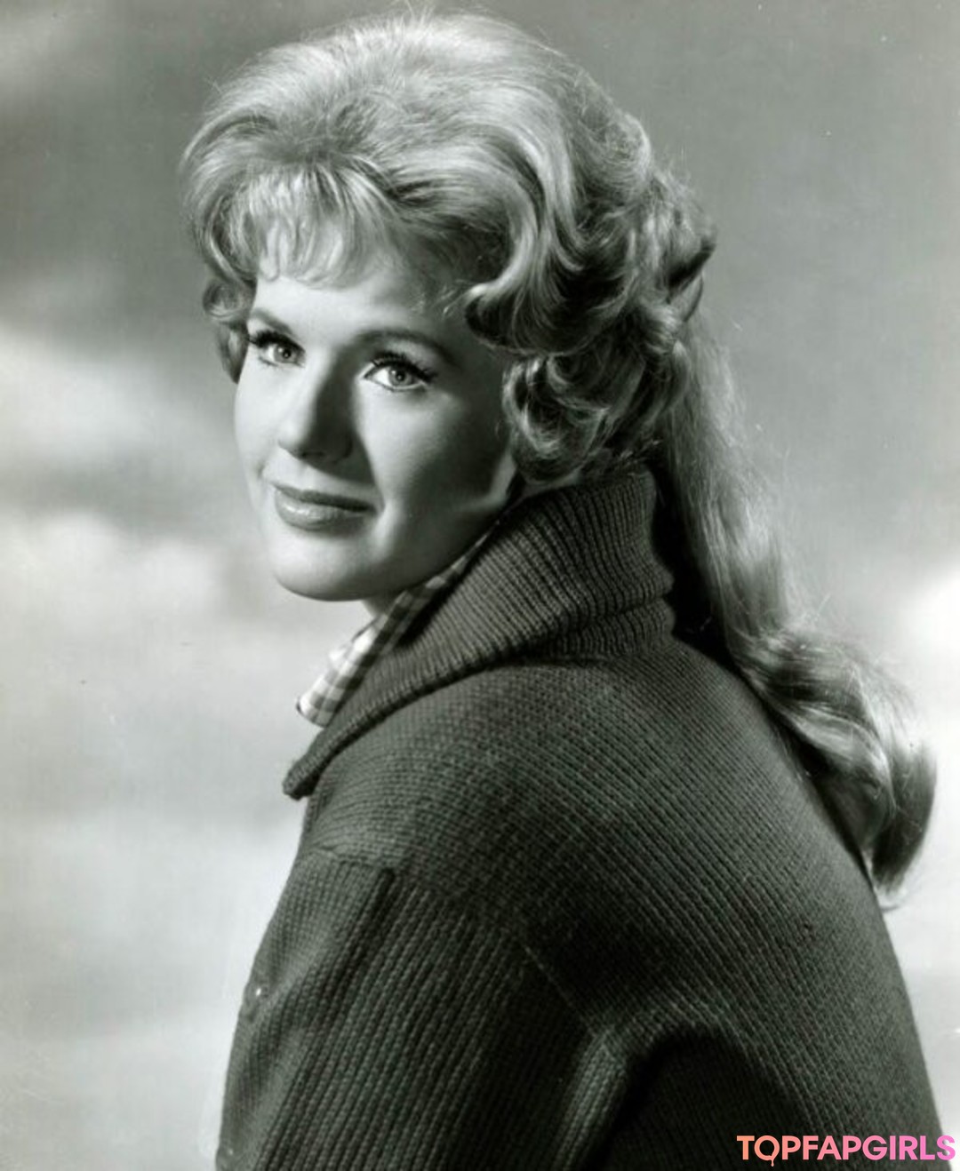 Foto desnuda filtrada de OnlyFans de Connie Stevens #6 Foto desnuda filtrada de OnlyFans de Connie Stevens #6