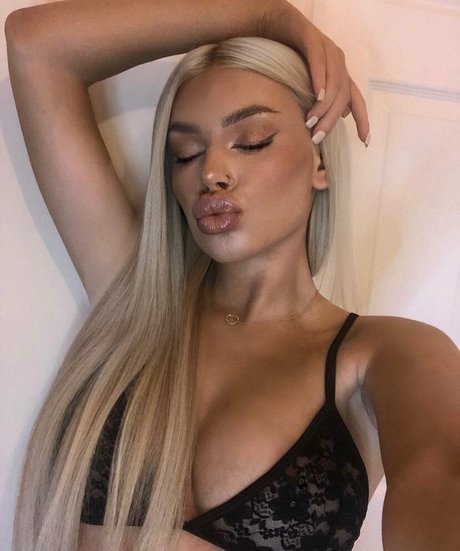 Foto desnuda filtrada de OnlyFans de Sloppyqueenuk