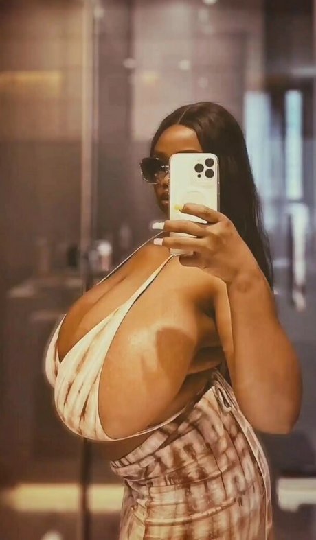 Chanel La Croix
