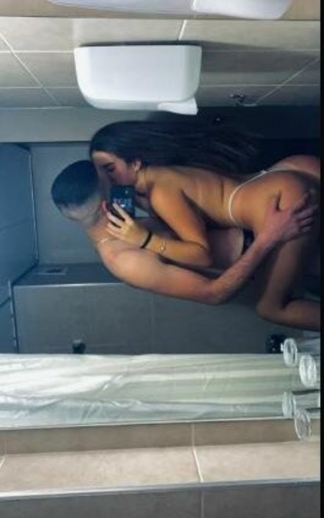 Foto desnuda filtrada de OnlyFans de Lior Alon