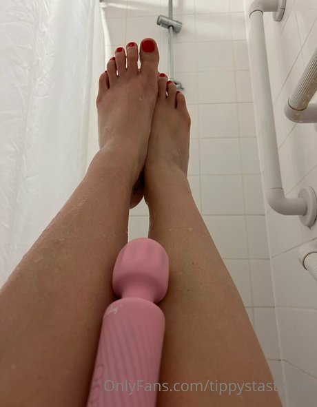 Foto desnuda filtrada de OnlyFans de Tippystastytoes