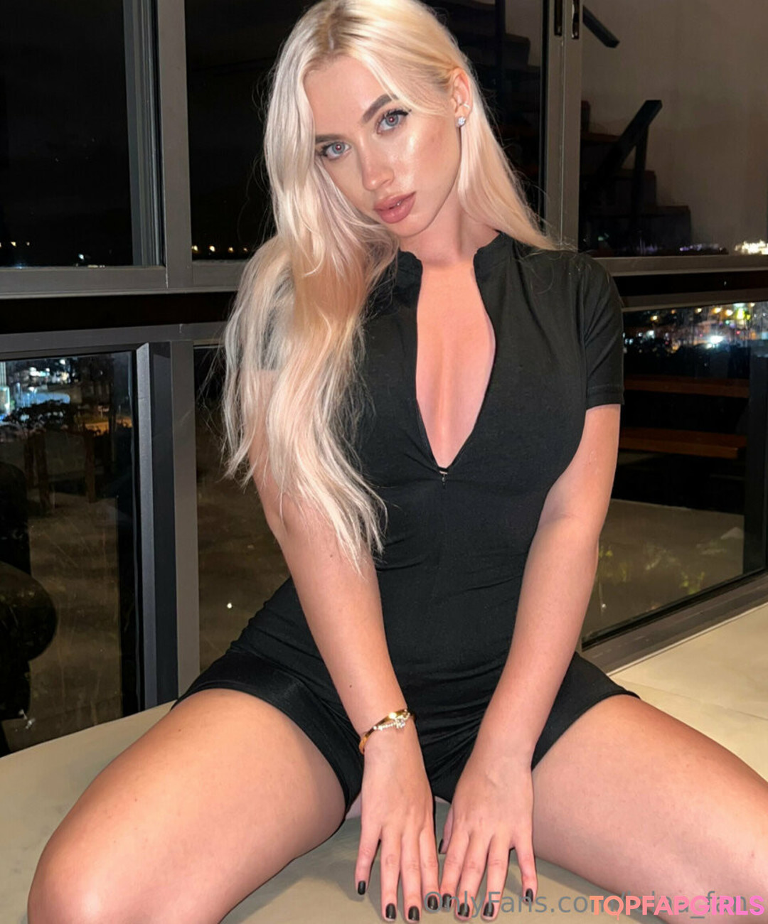 Foto desnuda filtrada de OnlyFans de Lolaafansvip #33 Foto desnuda filtrada de OnlyFans de Lolaafansvip #33