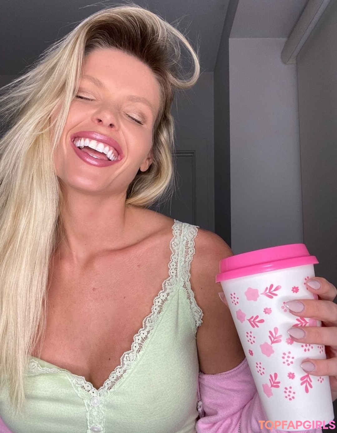 Foto desnuda filtrada de OnlyFans de Ashleybelle #66 Foto desnuda filtrada de OnlyFans de Ashleybelle #66