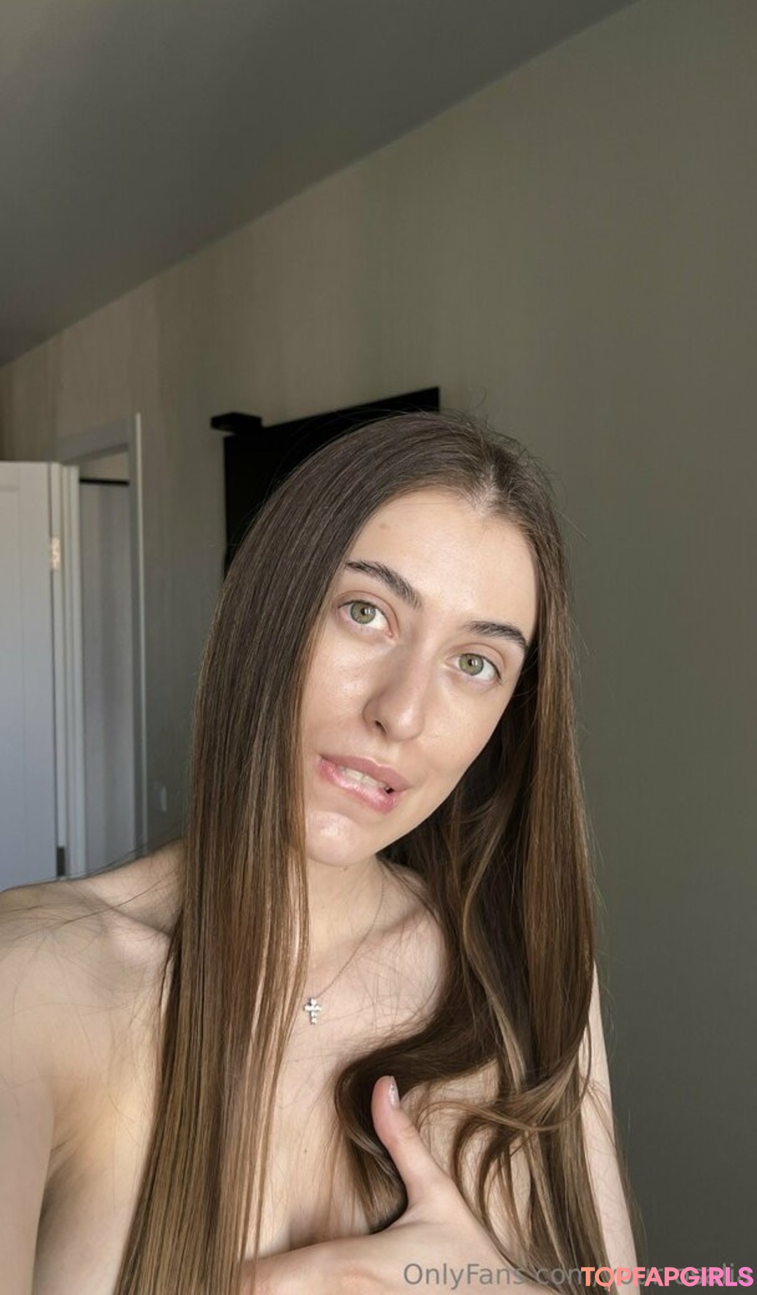 Foto desnuda filtrada de OnlyFans de Yourrosalia #21 Foto desnuda filtrada de OnlyFans de Yourrosalia #21