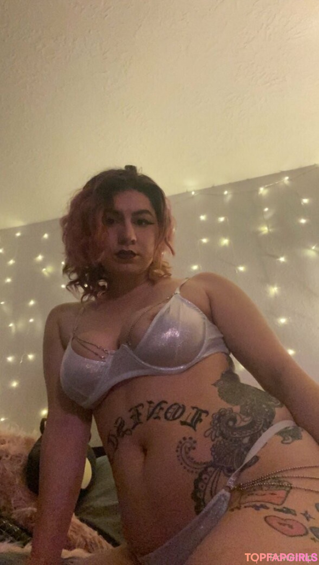 Foto desnuda filtrada de OnlyFans de Flowernipsx #50 Foto desnuda filtrada de OnlyFans de Flowernipsx #50