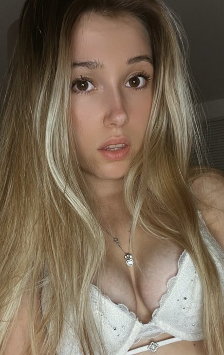 Foto desnuda filtrada de OnlyFans de Elleperrii