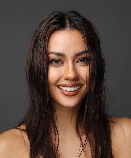 Amanda Obdam