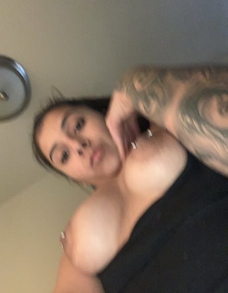 Foto desnuda filtrada de OnlyFans de Solidgoddess