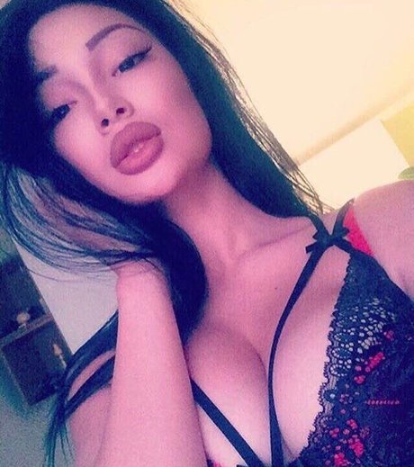 Amina Akanova