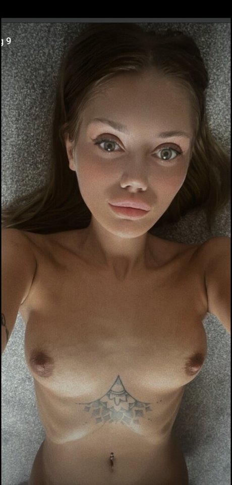 Blondebombshell4600