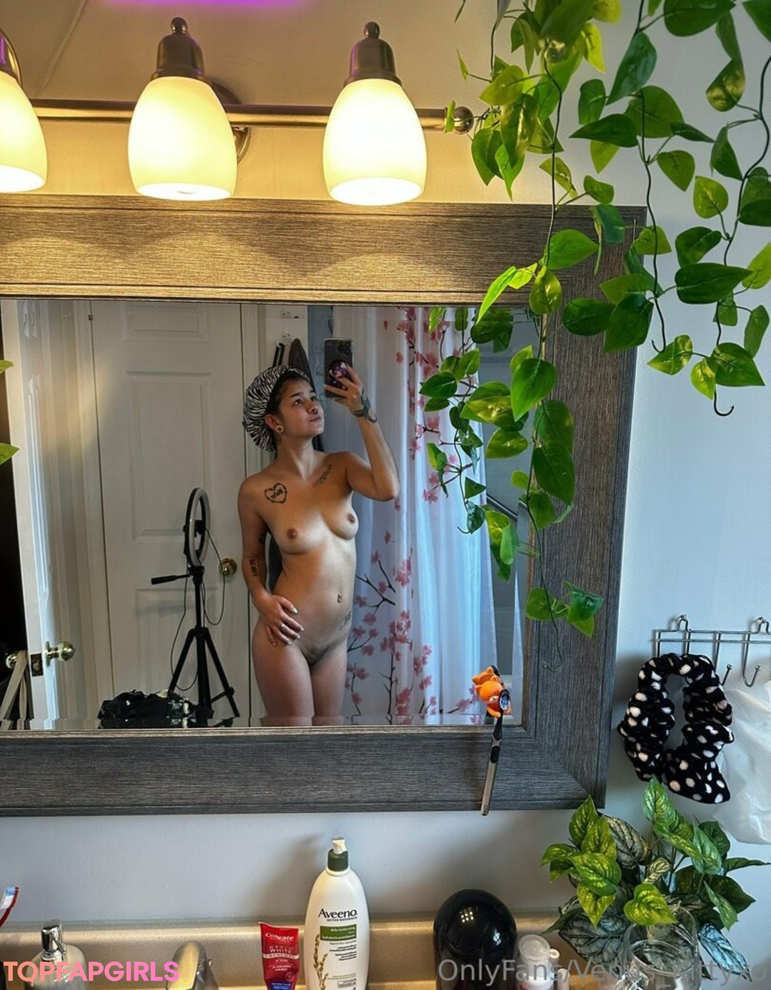 Foto desnuda filtrada de OnlyFans de Venuskittyxo #138 Foto desnuda filtrada de OnlyFans de Venuskittyxo #138