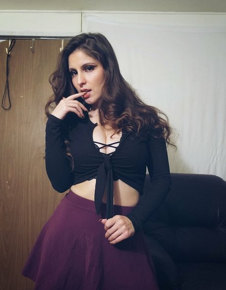 Nina Capel