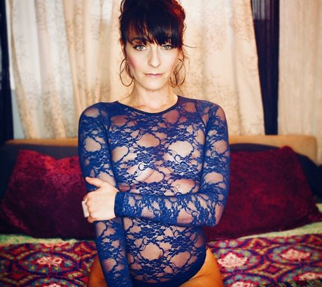 Lindsay Ames