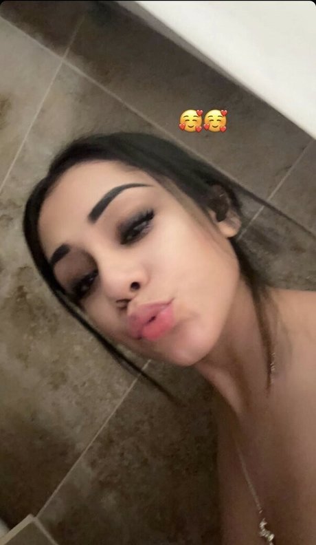 Foto desnuda filtrada de OnlyFans de Badgalxaria
