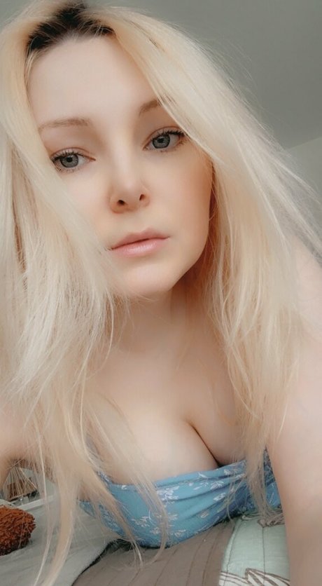 Foto desnuda filtrada de OnlyFans de Cutieblonde18