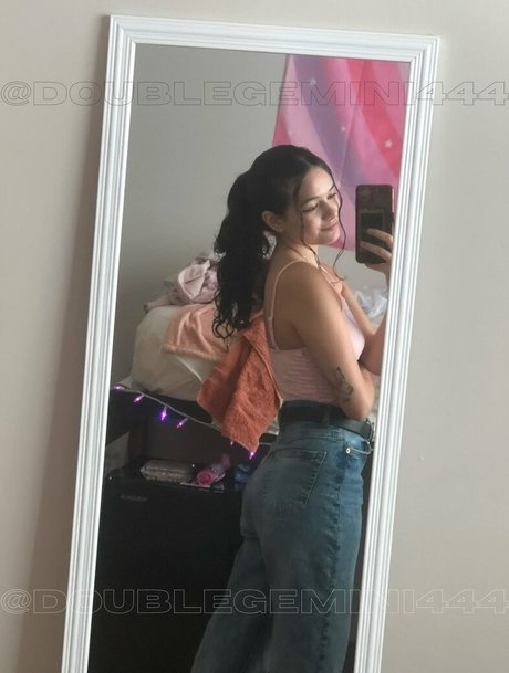 Foto desnuda filtrada de OnlyFans de Doublegemini444