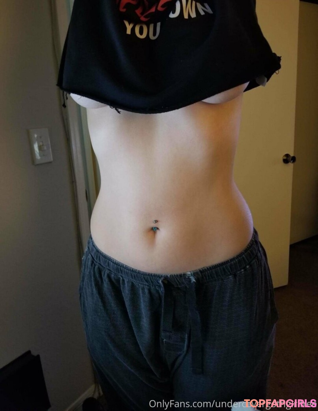 Foto desnuda filtrada de OnlyFans de Undercovergothgirlfree #1 Foto desnuda filtrada de OnlyFans de Undercovergothgirlfree #1
