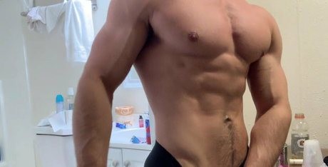 Foto desnuda filtrada de OnlyFans de Jamietylerflex
