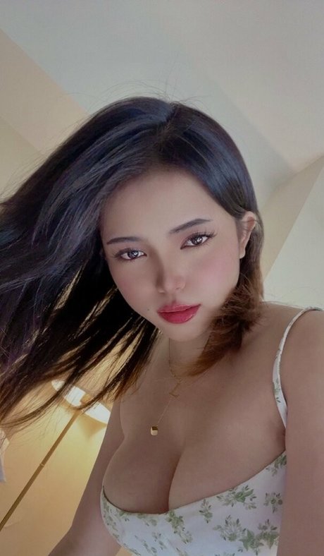 Foto desnuda filtrada de OnlyFans de Lalalyan