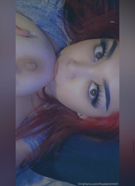 Foto desnuda filtrada de OnlyFans de Gothhqueenn