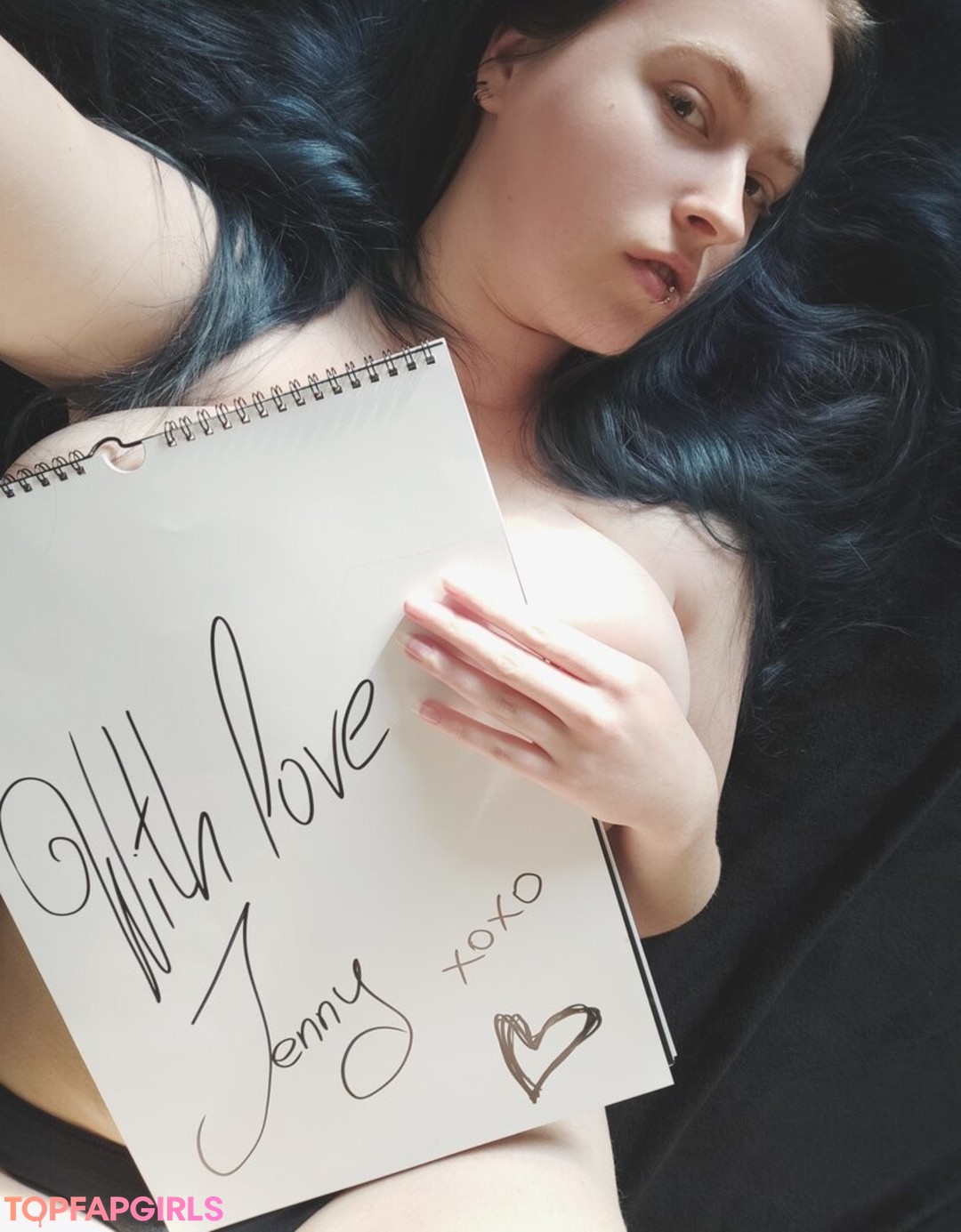 Foto desnuda filtrada de OnlyFans de Jennybiatch #37 Foto desnuda filtrada de OnlyFans de Jennybiatch #37