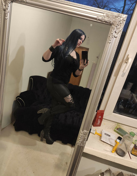 Foto desnuda filtrada de OnlyFans de Jennybiatch
