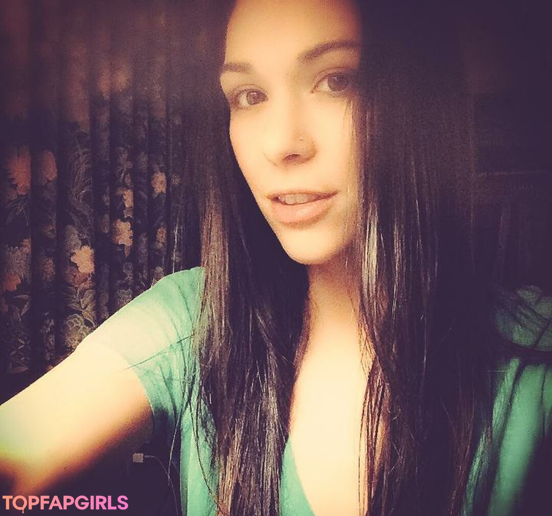 Foto desnuda filtrada de OnlyFans de Adrienneadora #2 Foto desnuda filtrada de OnlyFans de Adrienneadora #2