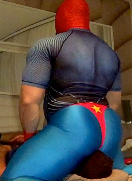 Foto desnuda filtrada de OnlyFans de Musclesubmission