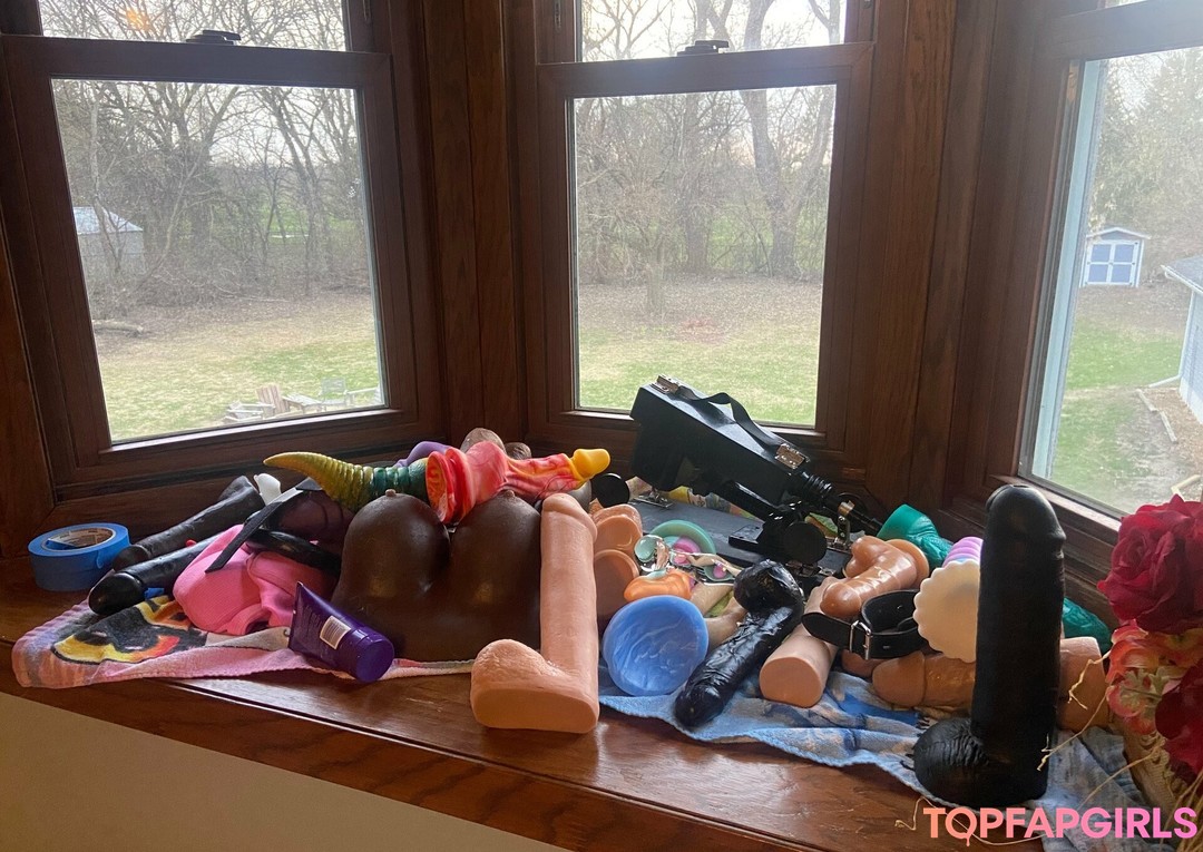 Foto desnuda filtrada de OnlyFans de Lilrosiedoll #299 Foto desnuda filtrada de OnlyFans de Lilrosiedoll #299