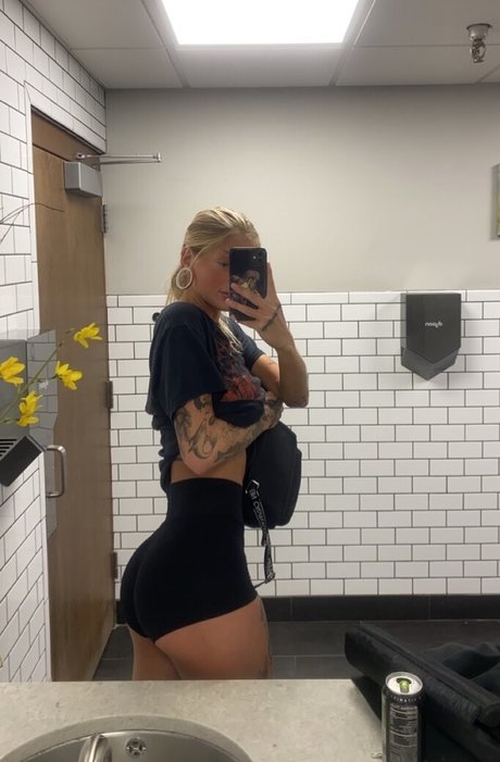 Ryrenee