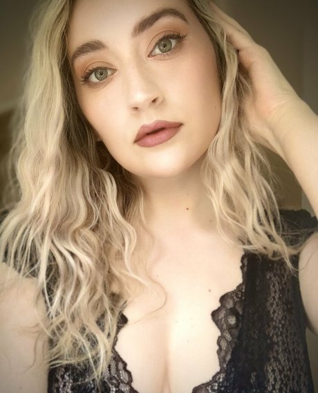 Foto desnuda filtrada de OnlyFans de Blissfulwhisperasmr