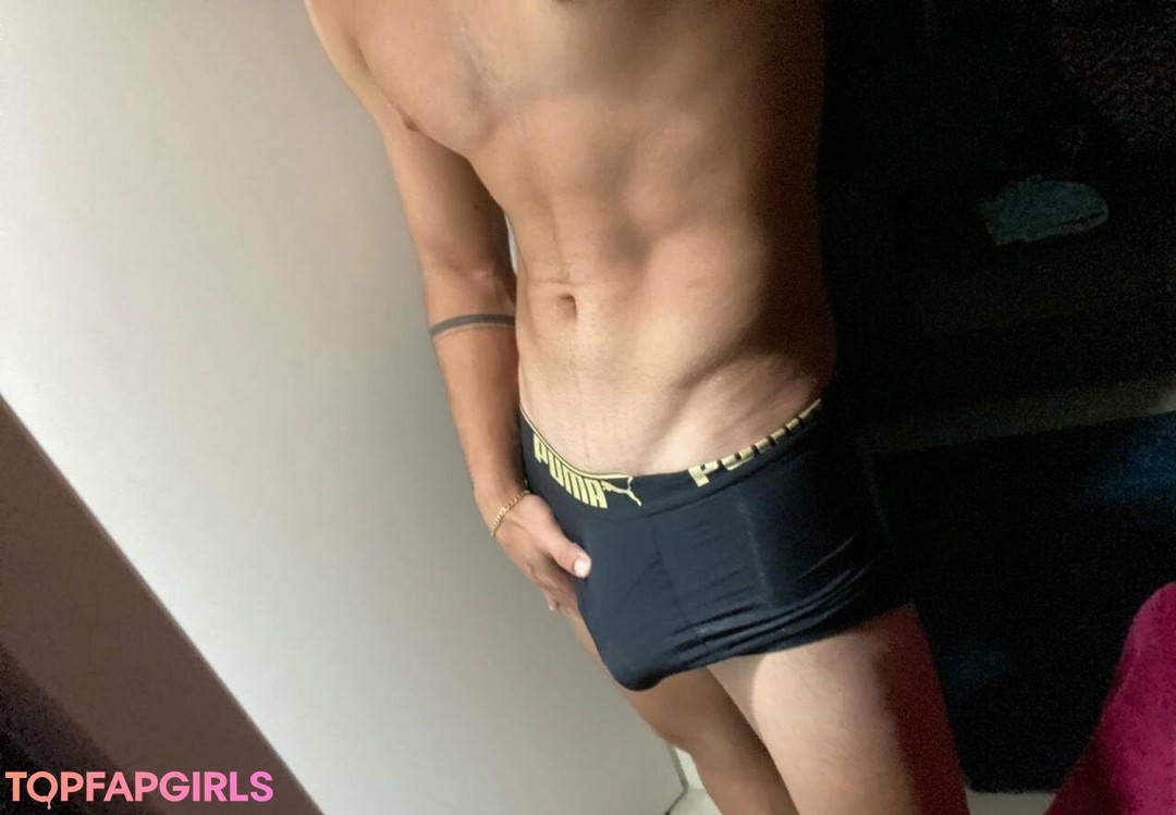 Foto desnuda filtrada de OnlyFans de Dieghodolttih #12 Foto desnuda filtrada de OnlyFans de Dieghodolttih #12