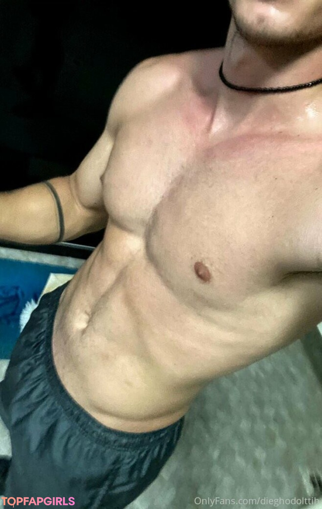 Foto desnuda filtrada de OnlyFans de Dieghodolttih #16 Foto desnuda filtrada de OnlyFans de Dieghodolttih #16